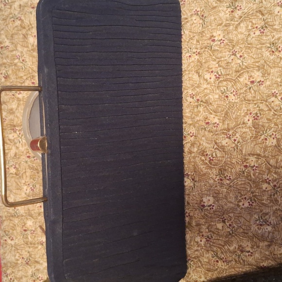 Collection Of 4 Keepsake Classy  Vintage Purses. - Picture 13 of 16